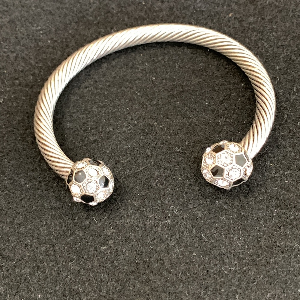 Silver Tone Twisted bangle with Crystal and Faux Onyx - NWOT